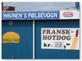 Pølser sind die Dänischen HotDogs, somit ost das eine Hot Dog Bude im Hafen von Hvide Sande, West Jütland